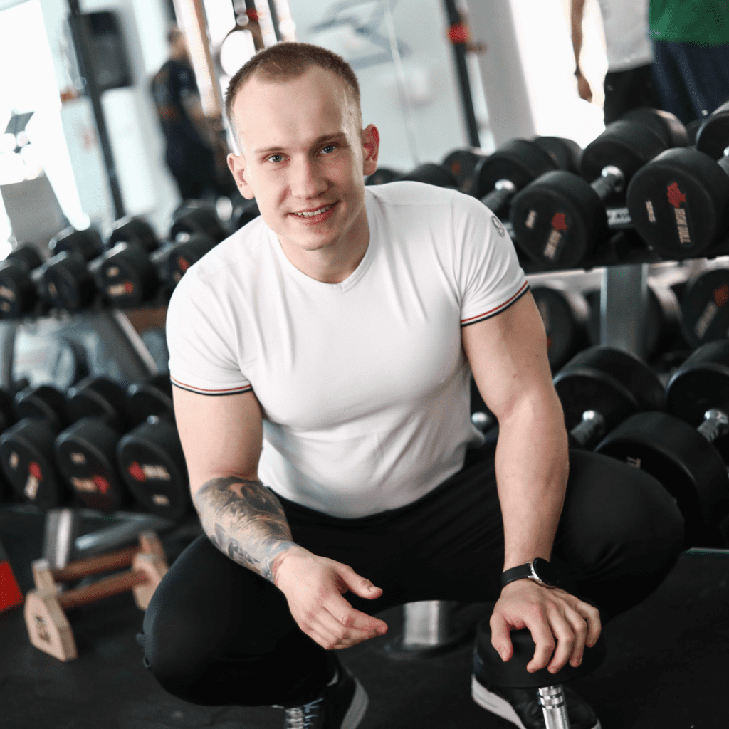 Artur Suchań trener personalny FitNow w Krakowie