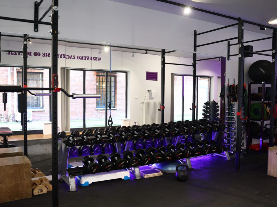 Ciężary w studio treningów personalnych